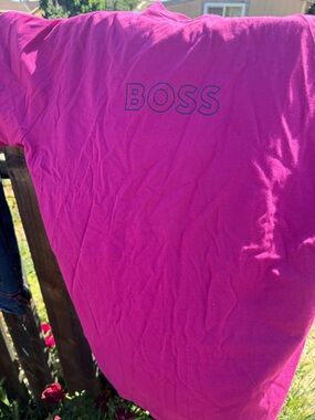 Hugo boss magenta short sleeve shirt